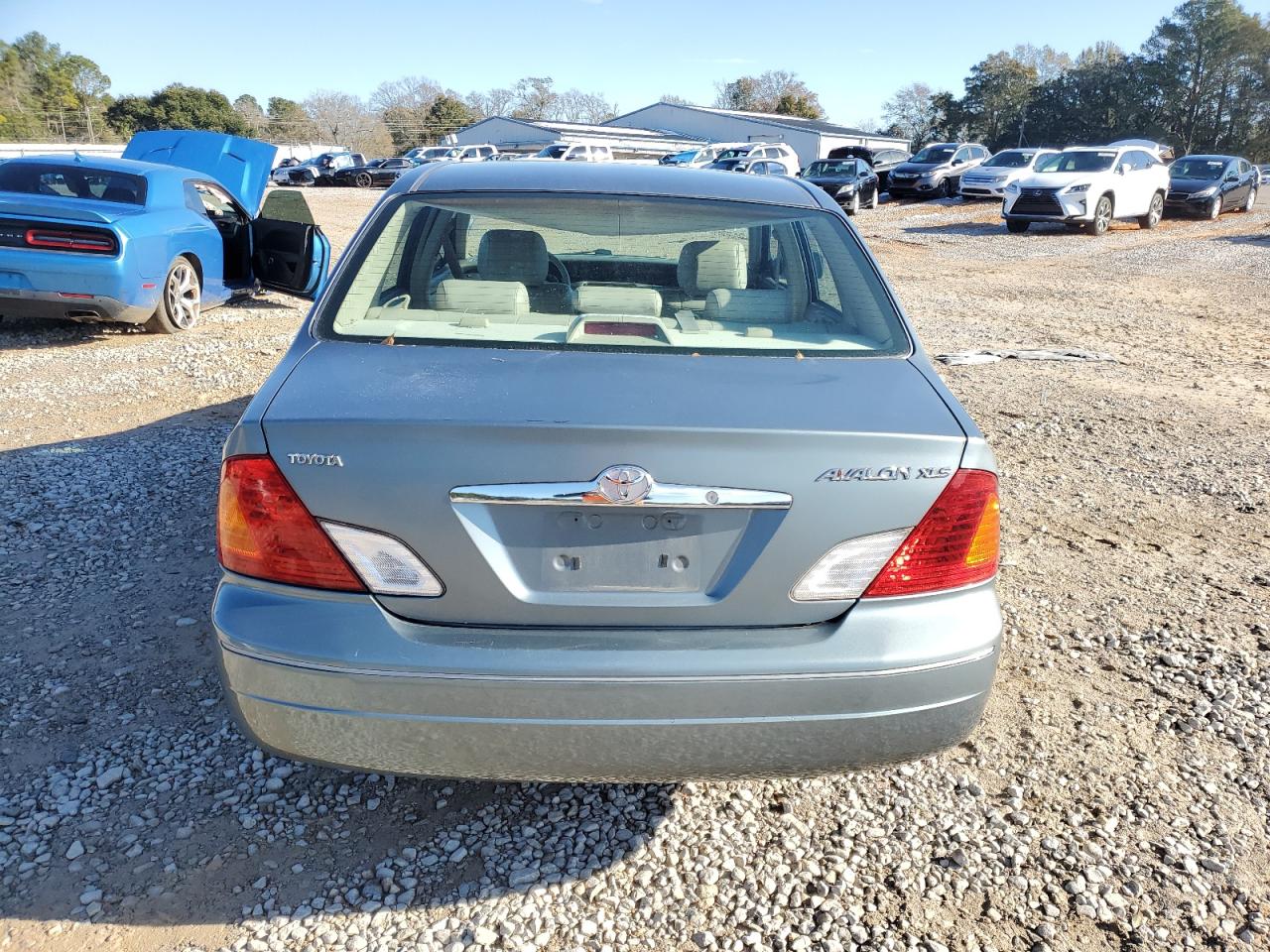 2001 Toyota Avalon - Image 6