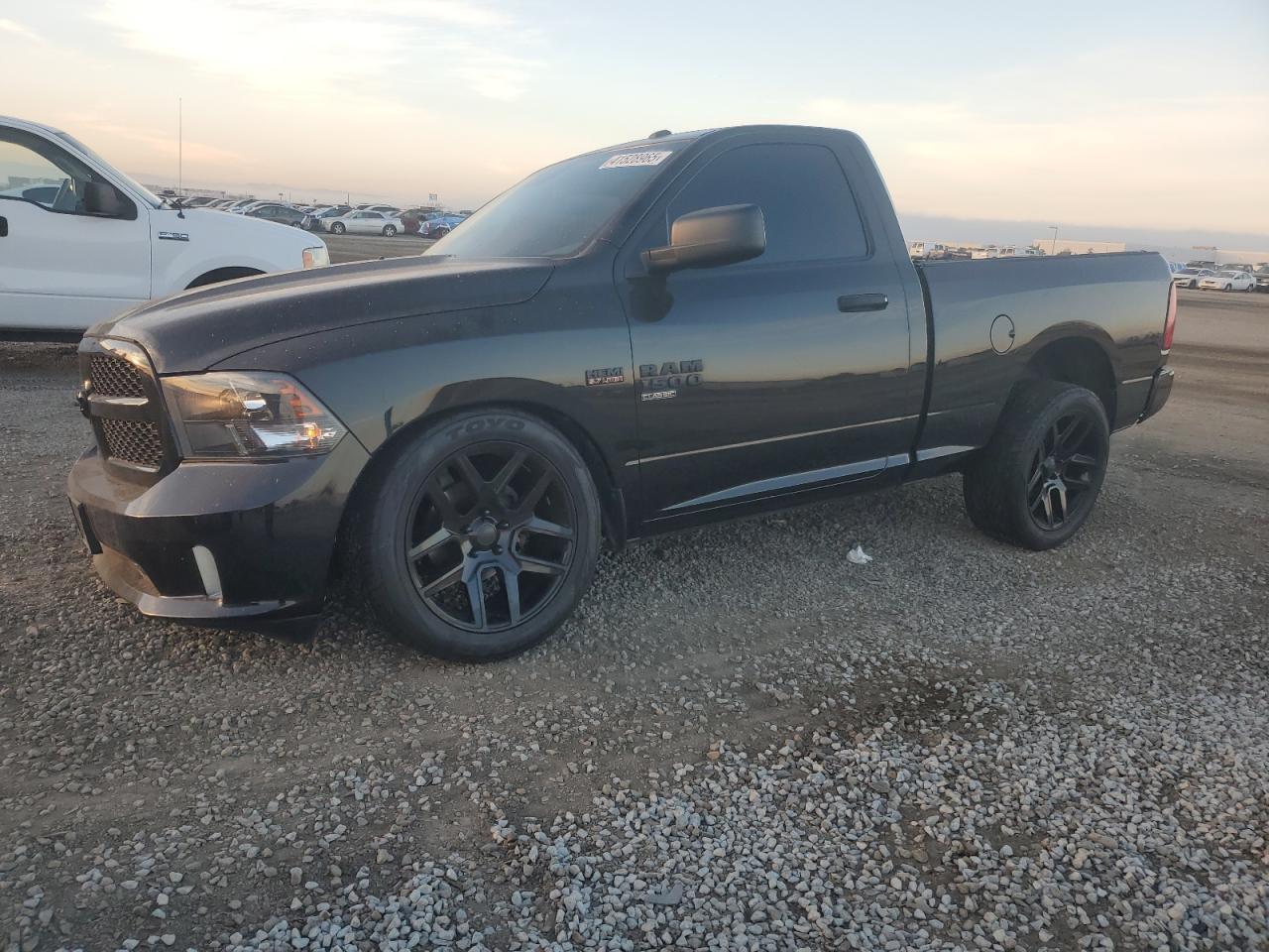 VIN 3C6JR6ATXKG511551 2019 RAM 1500 no.1