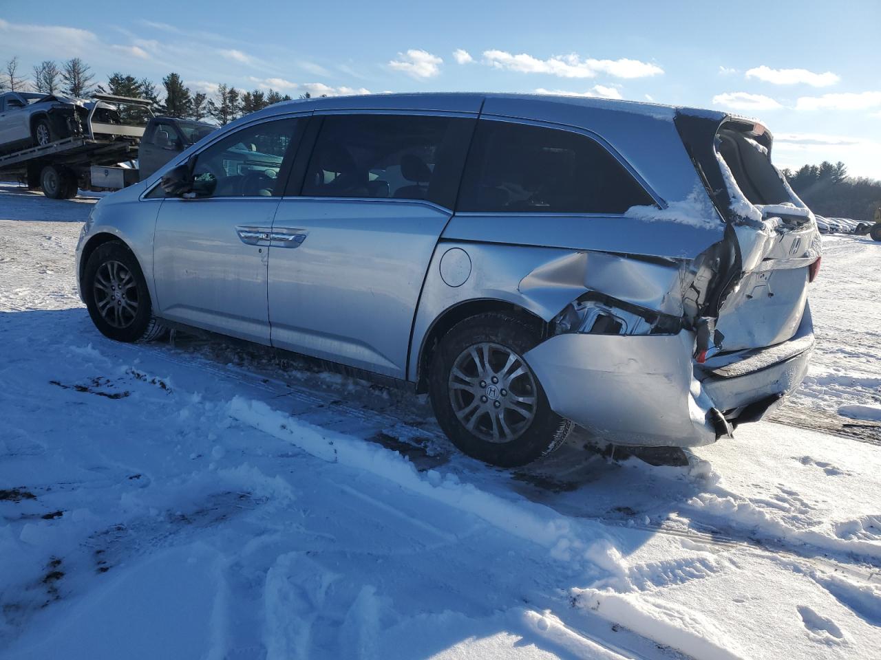 2011 Honda Odyssey - Image 2