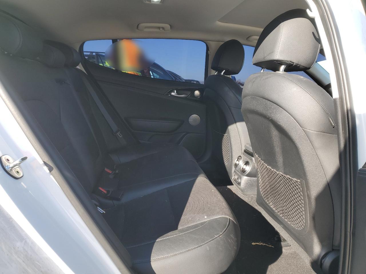 2018 Kia Stinger Premium VIN: KNAE25LA8J6033664 Lot: 89204695