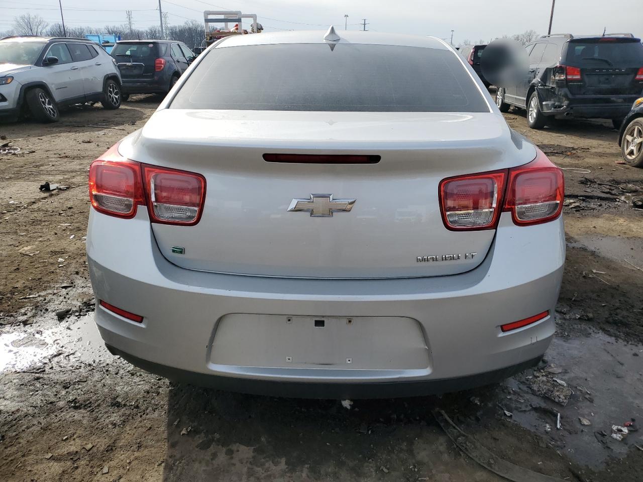 2016 Chevrolet Malibu - Image 6
