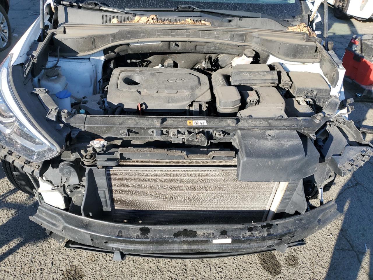 2018 Hyundai Santa Fe - Image 12