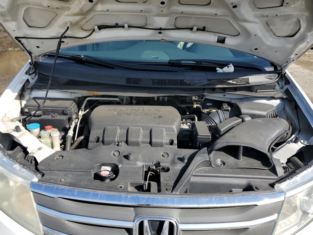 2012 Honda Odyssey - Image 13