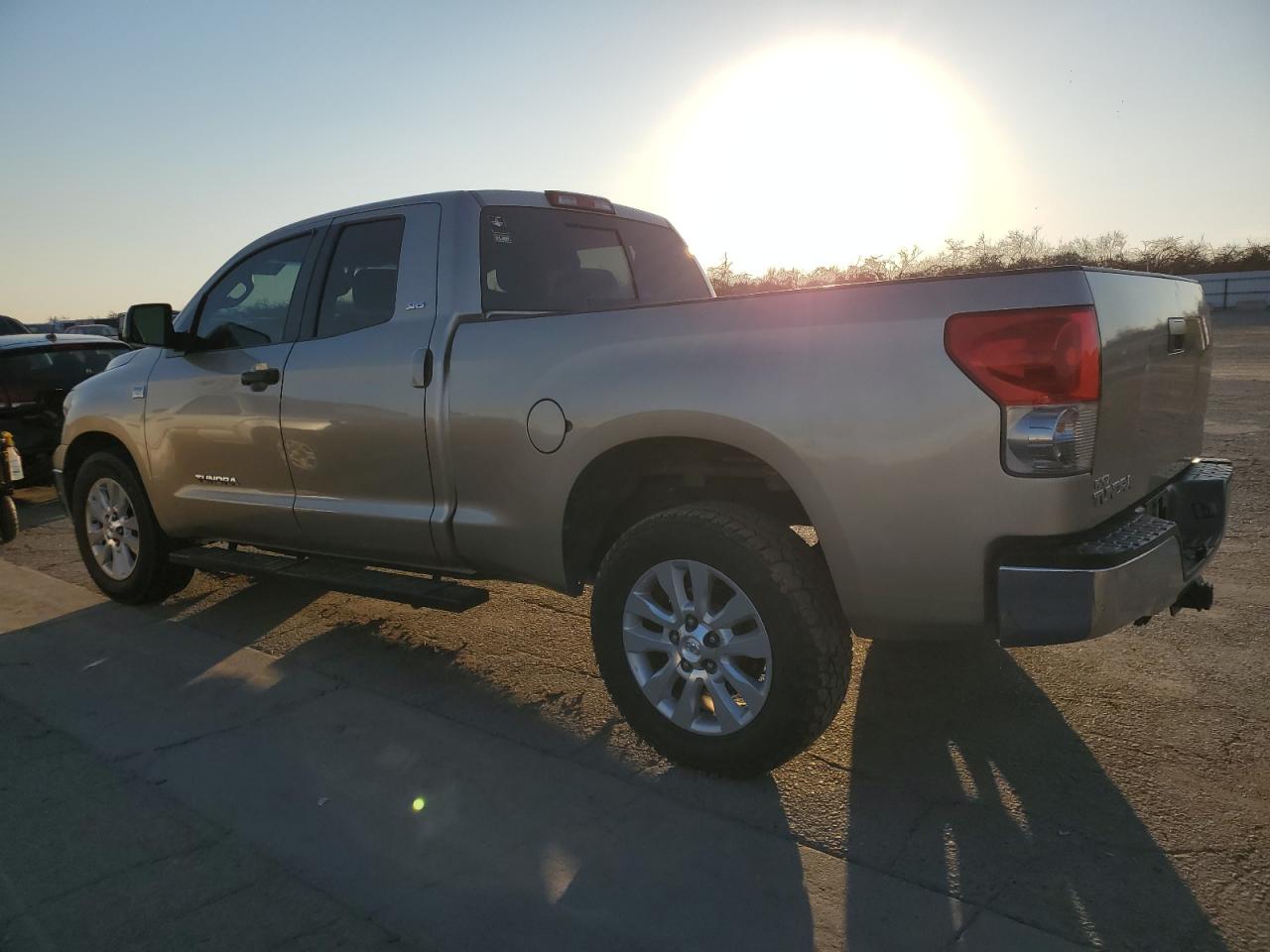 2007 Toyota Tundra - Image 2