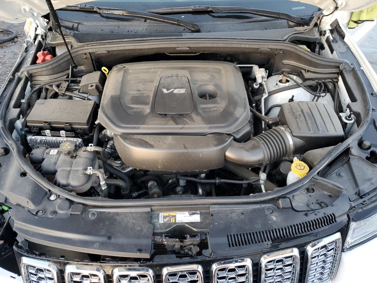 2019 Jeep Grand Cherokee - Image 12