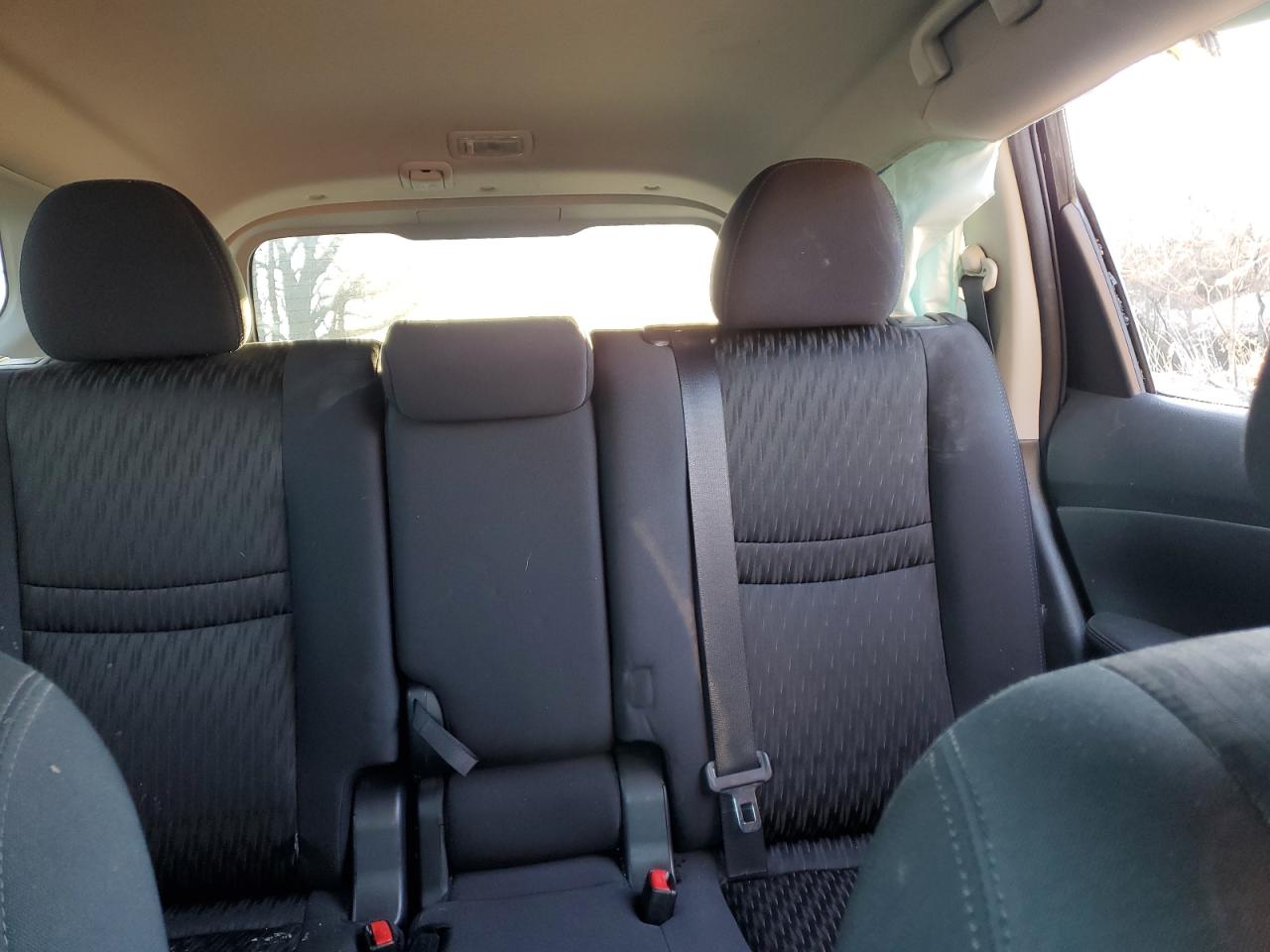2017 Nissan Rogue - Image 10