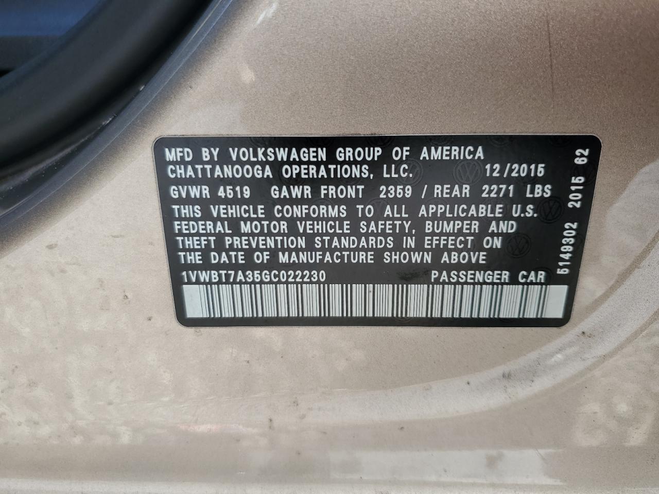 2016 Volkswagen Passat - Image 14