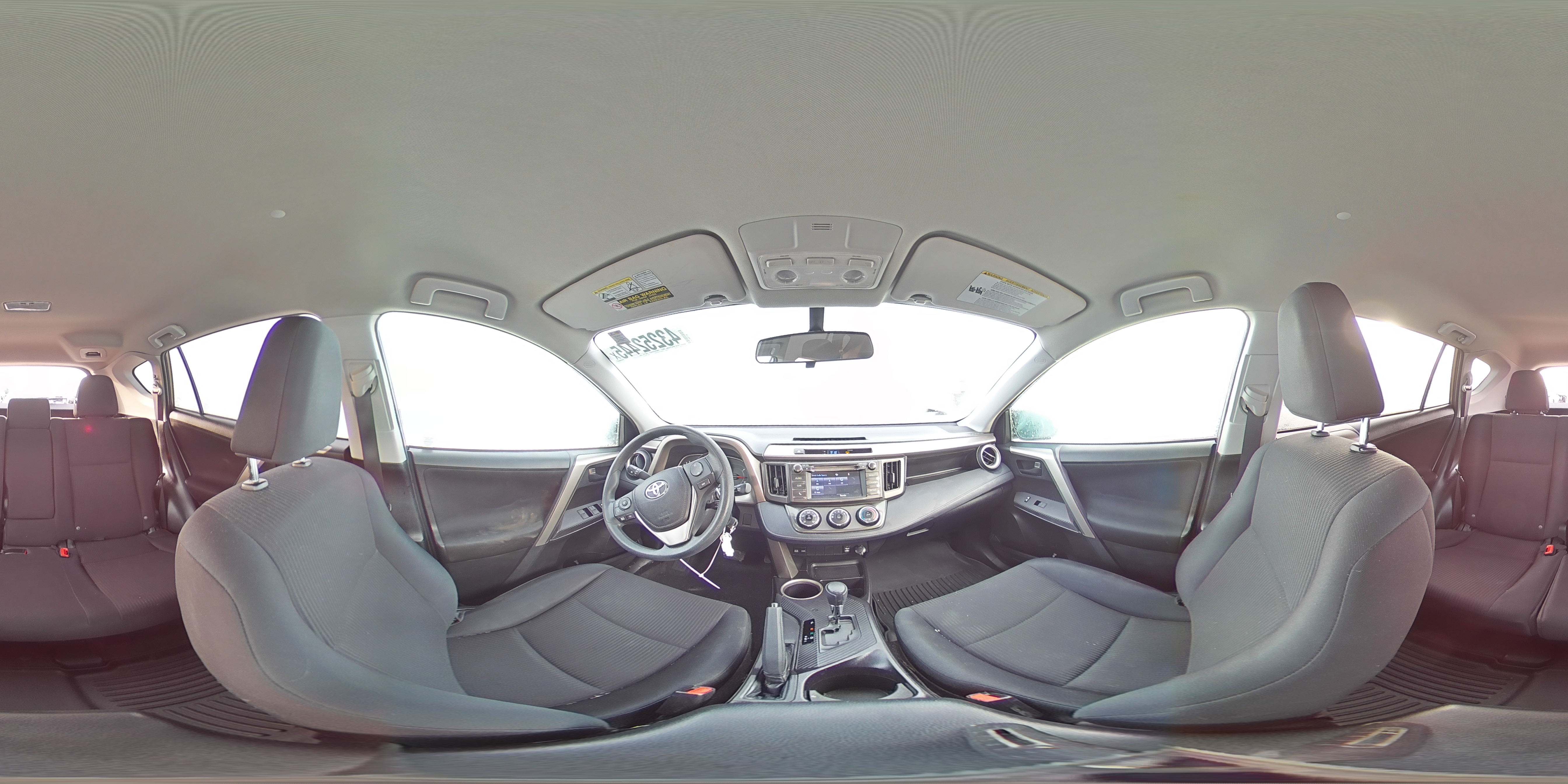 2015 Toyota RAV 4 - Image 13