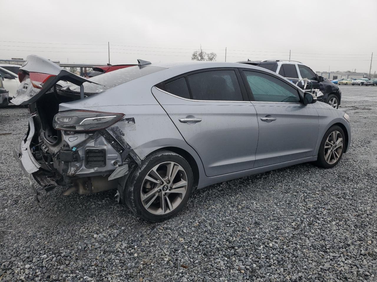2017 Hyundai Elantra - Image 3