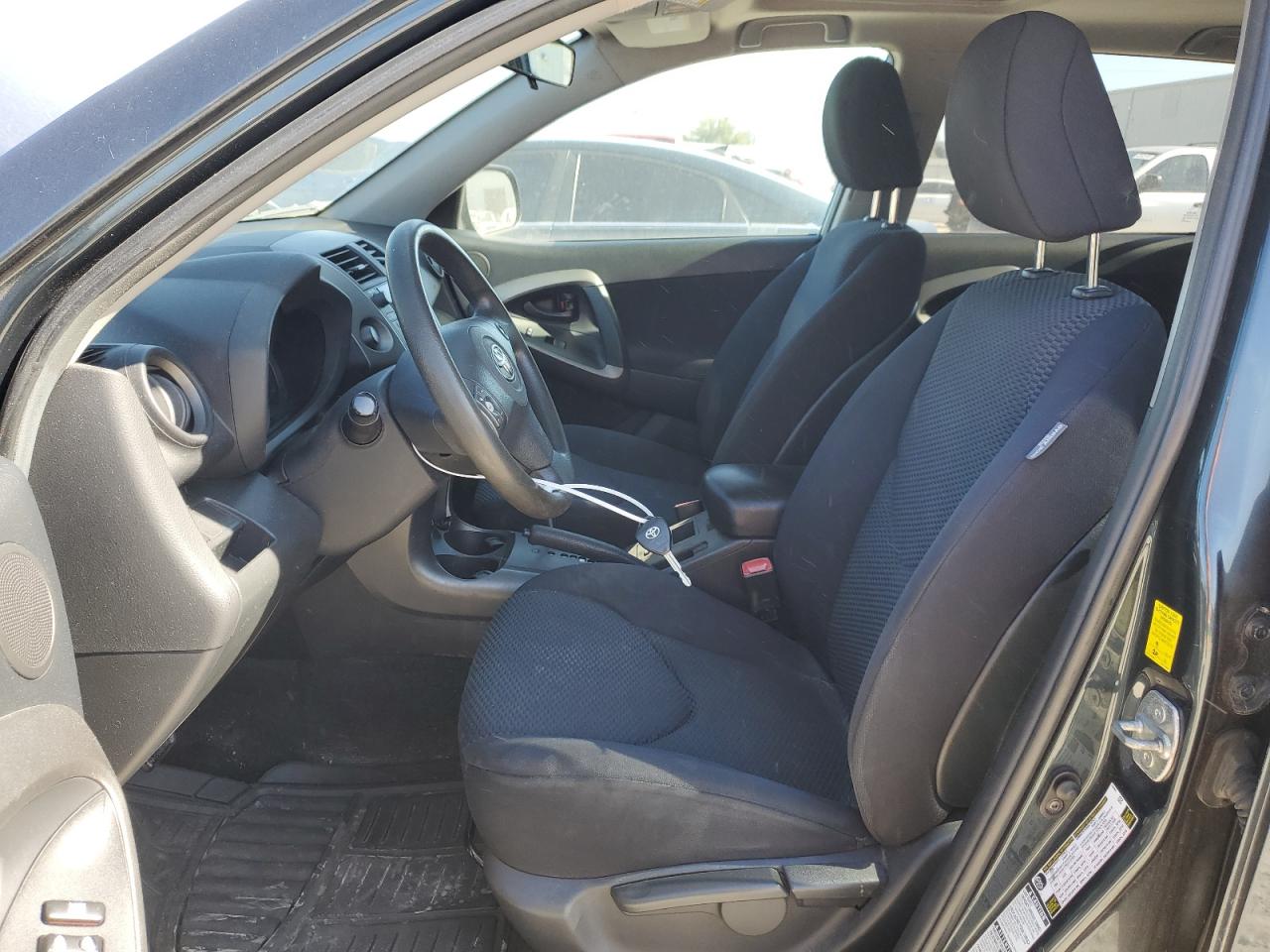 2010 Toyota RAV 4 - Image 7
