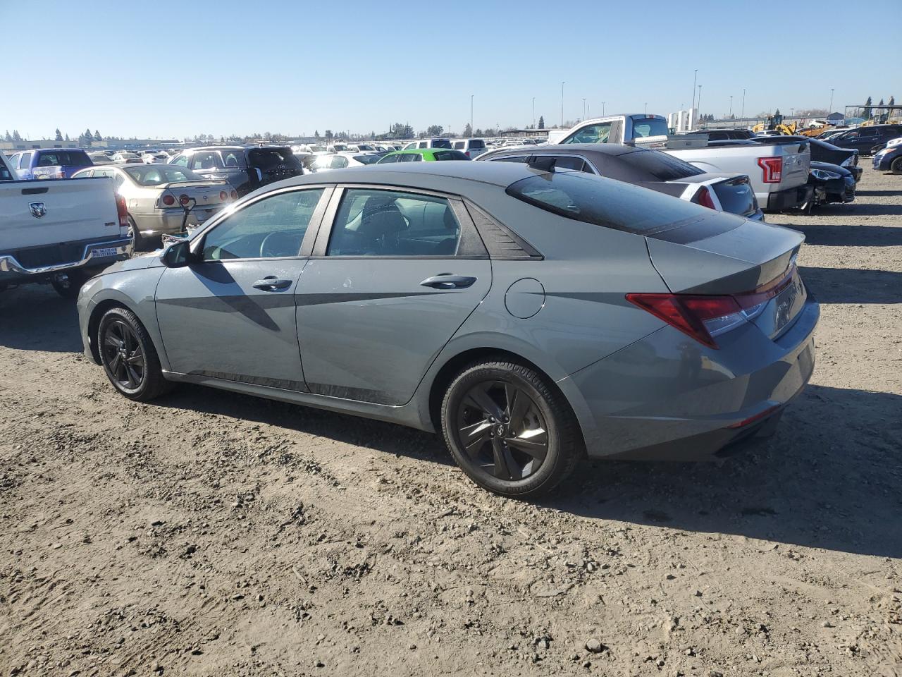 2021 Hyundai Elantra - Image 2
