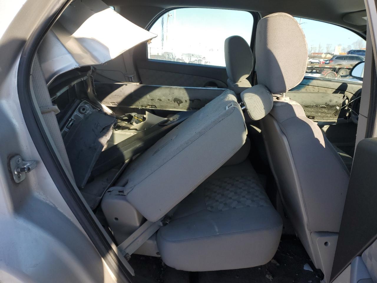 2007 Chevrolet Equinox - Image 11