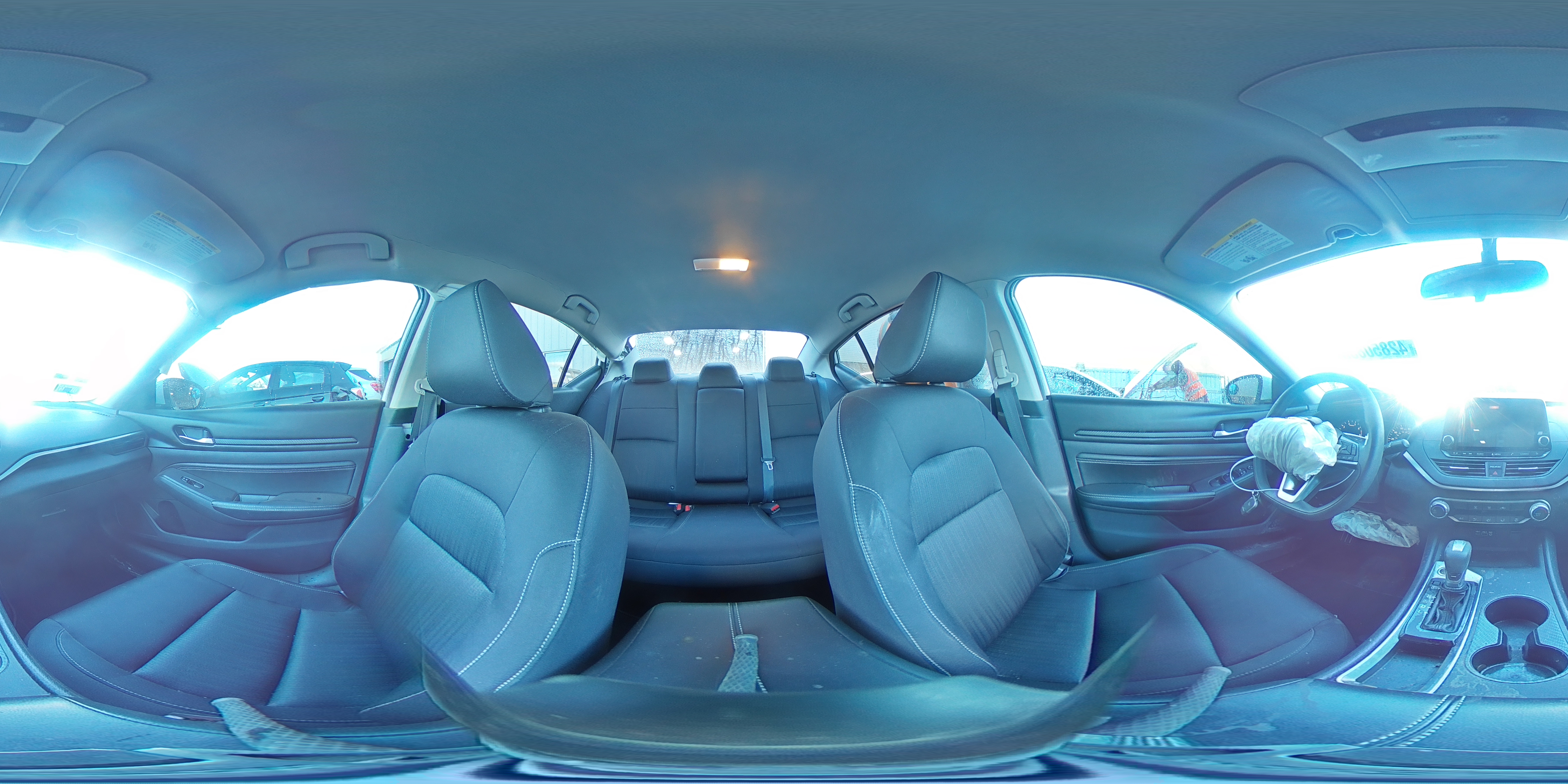 2019 Nissan Altima - Image 14