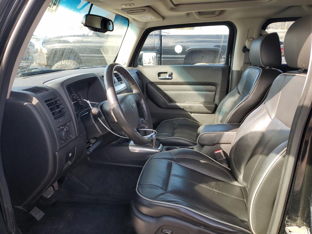2007 Hummer H3 - Image 7
