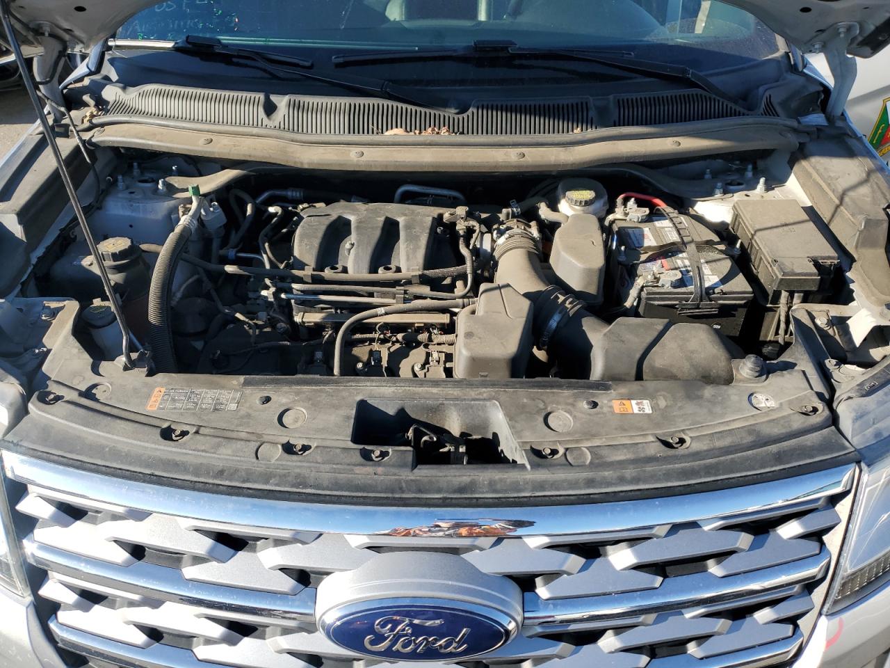 2019 Ford Explorer - Image 12