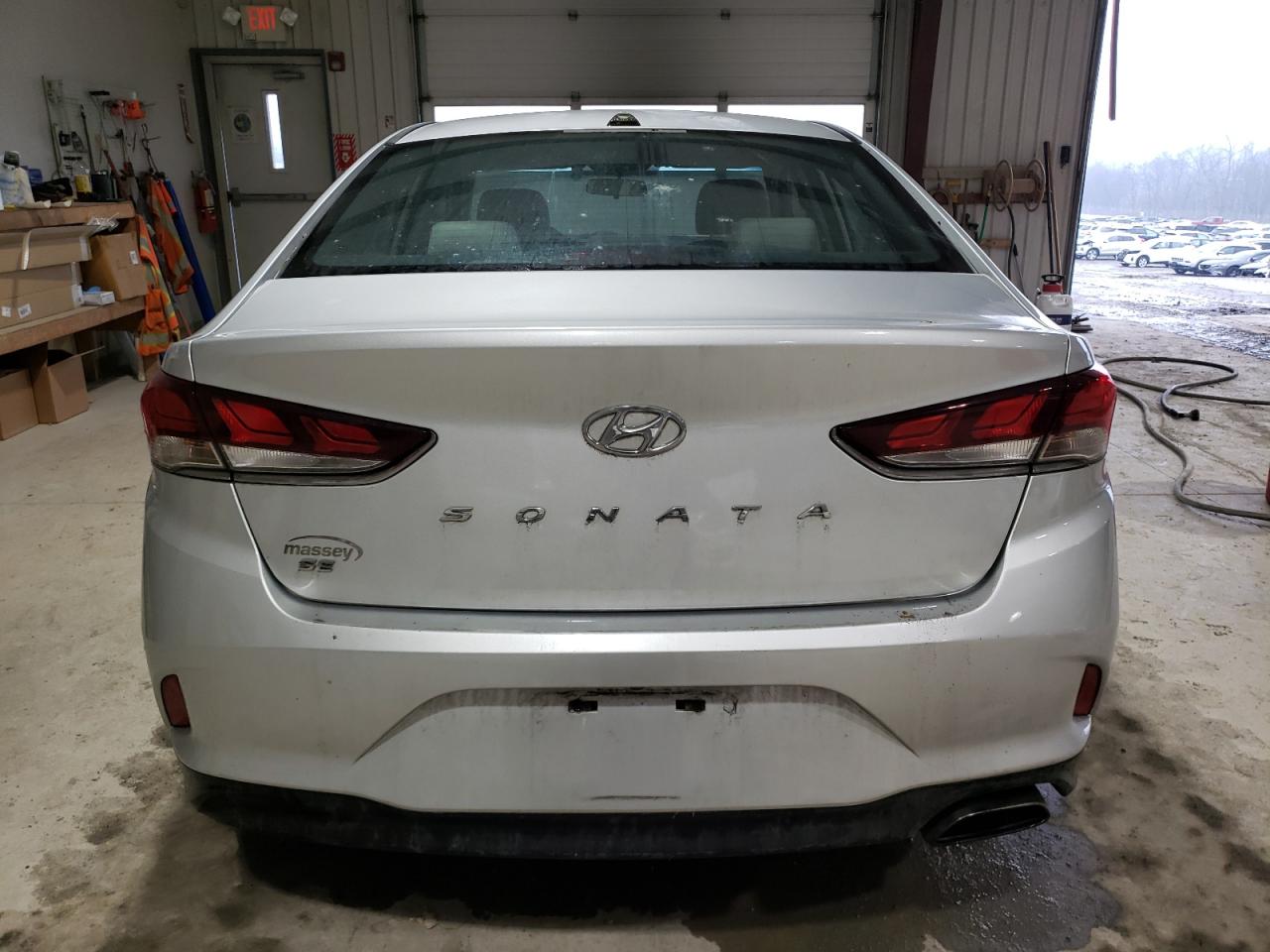 2018 Hyundai Sonata - Image 6