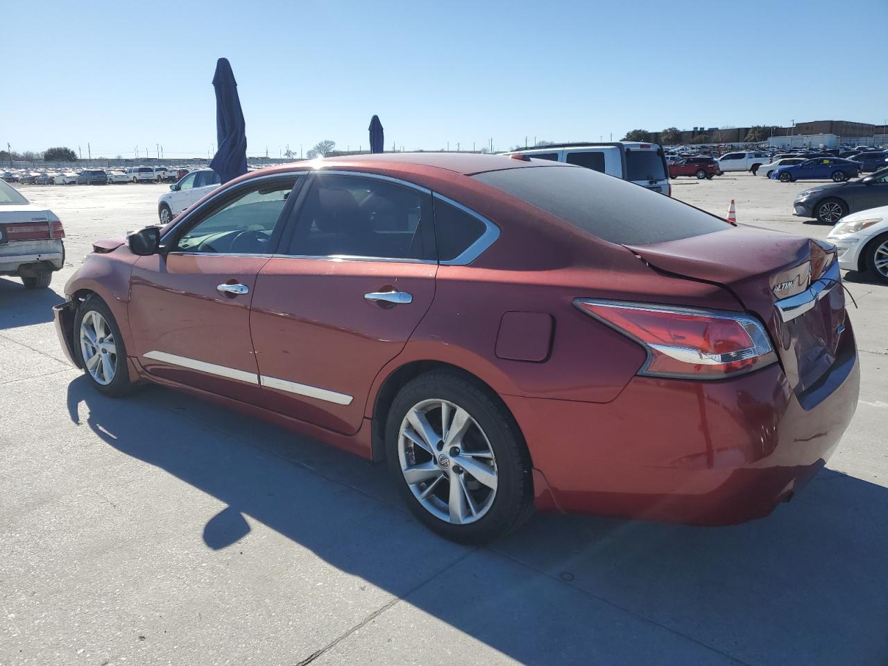 2014 Nissan Altima - Image 2