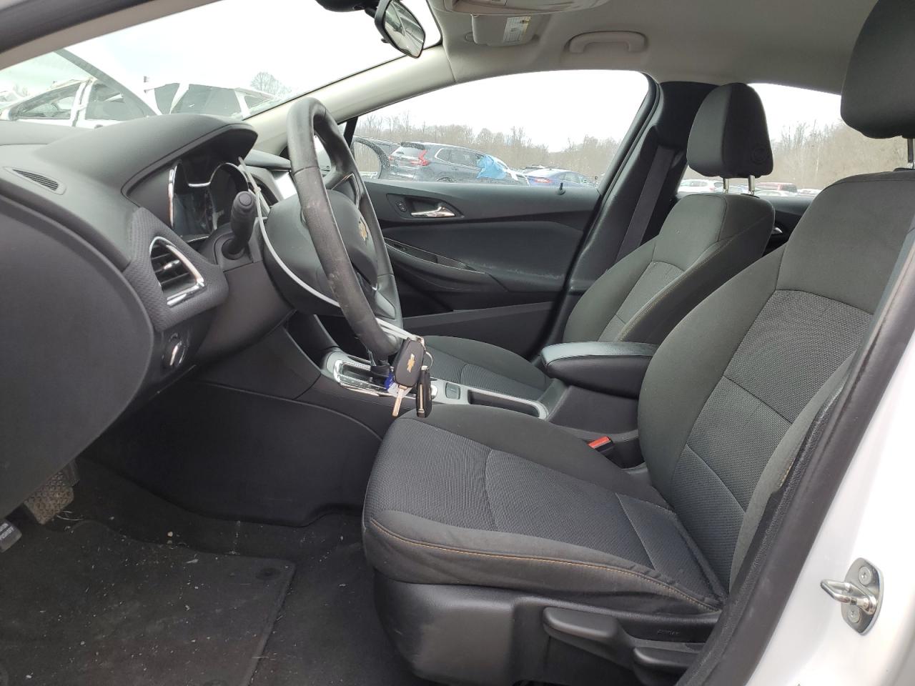 2017 Chevrolet Cruze - Image 7