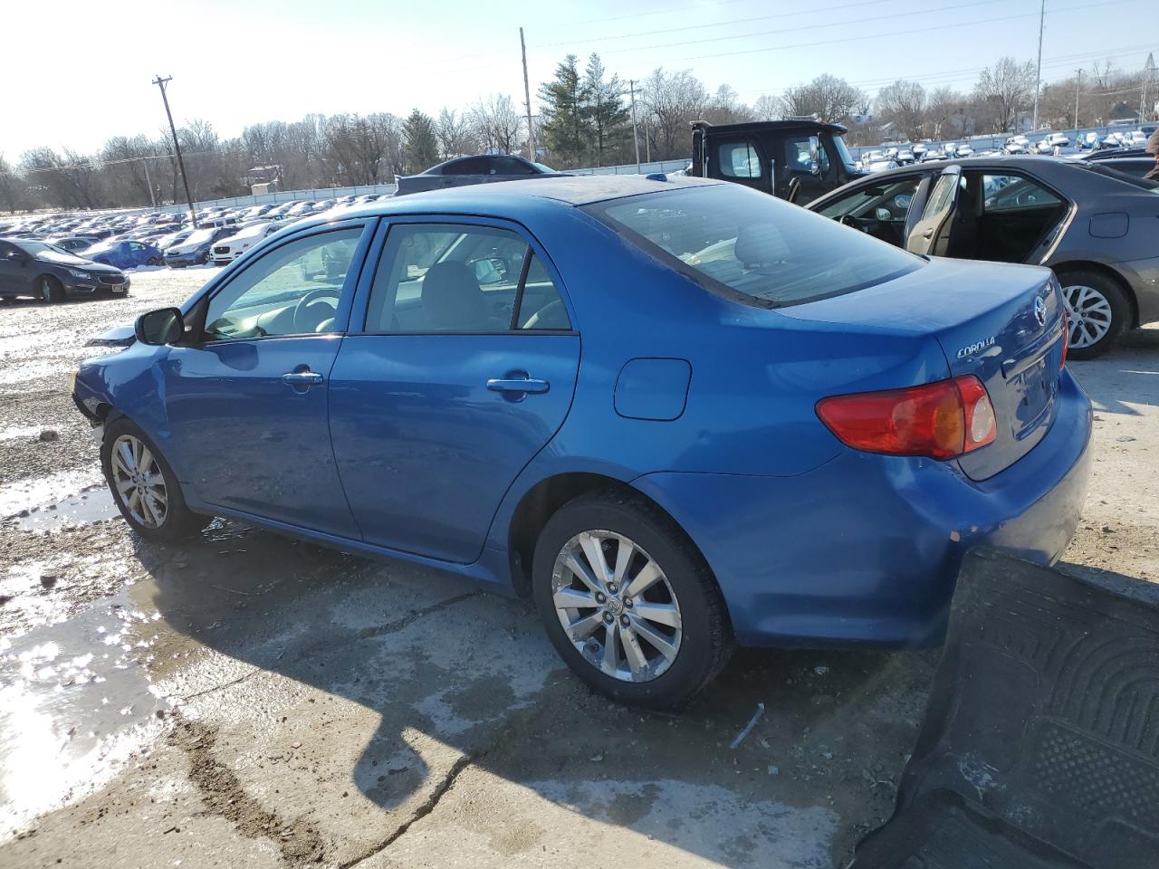 2009 Toyota Corolla - Image 2