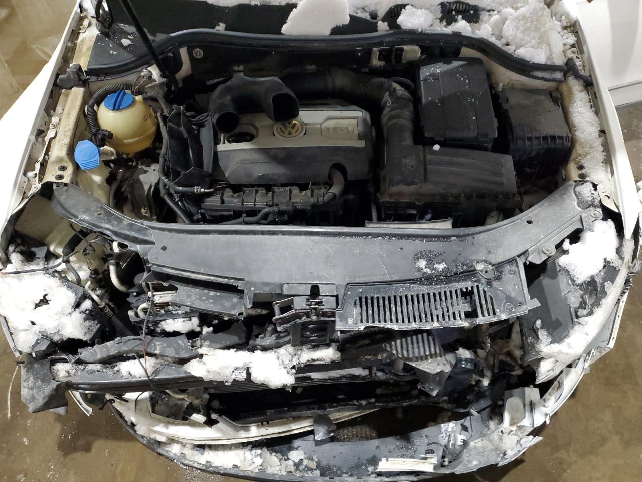 2008 Volkswagen Passat - Image 13