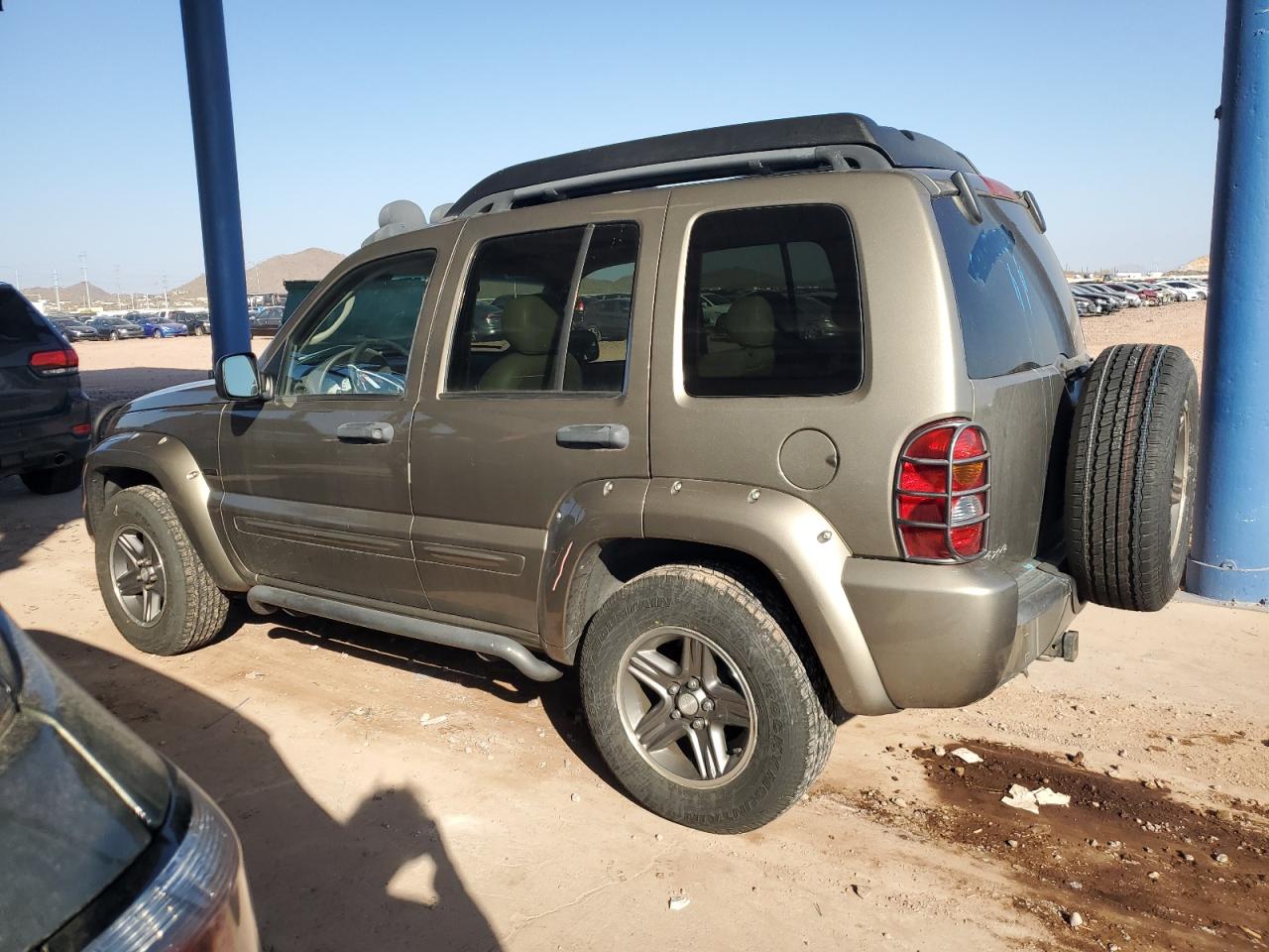2003 Jeep Liberty (North America) - Image 2