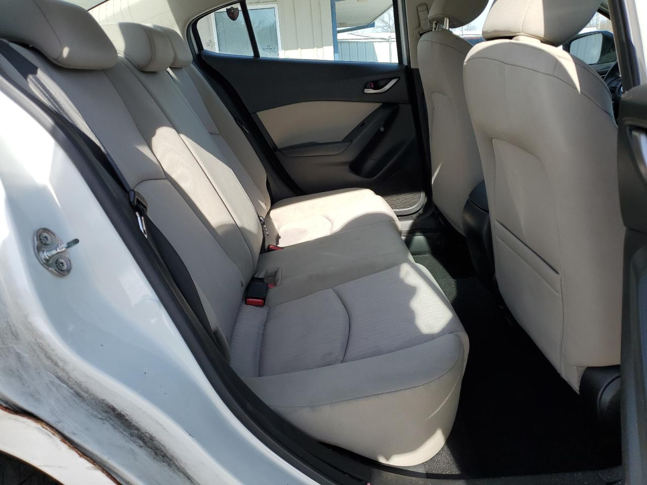 2014 Mazda 3 - Image 11