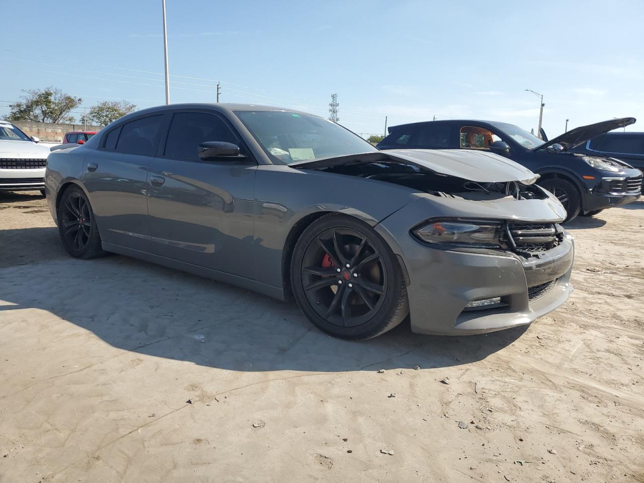 2018 Dodge Charger - Image 4