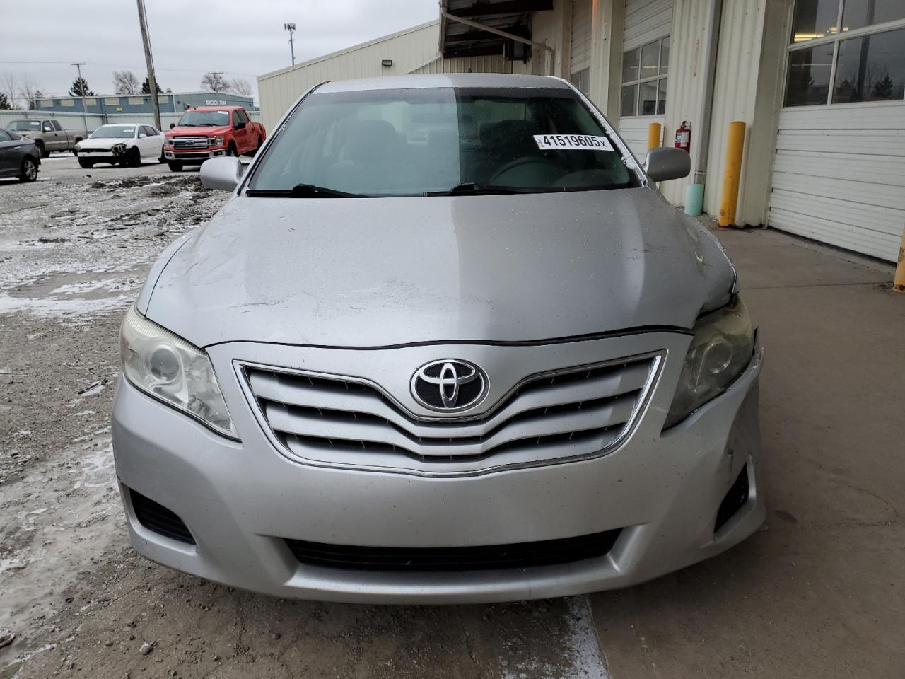 2010 Toyota Camry - Image 5