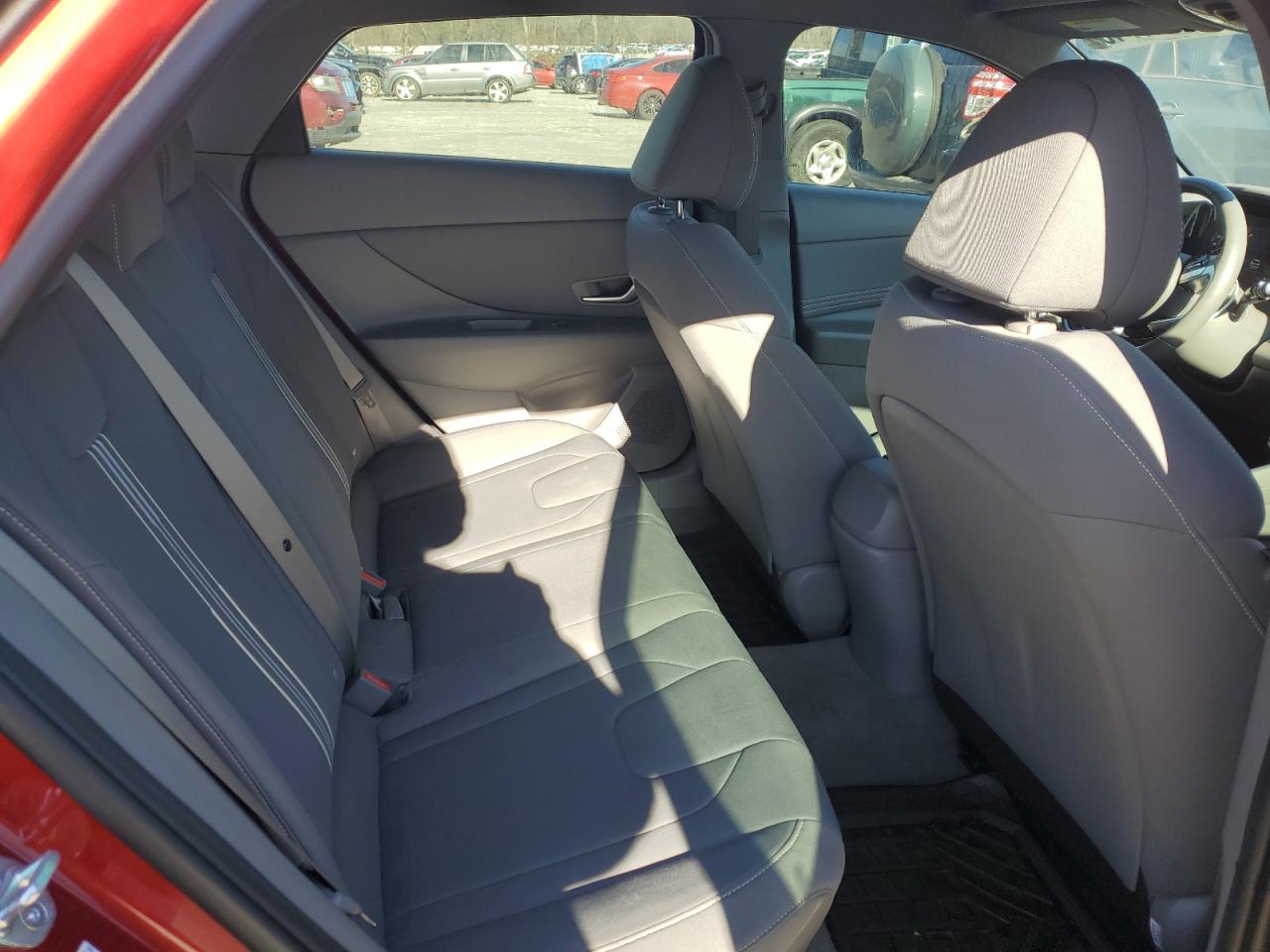 2023 Hyundai Elantra - Image 10