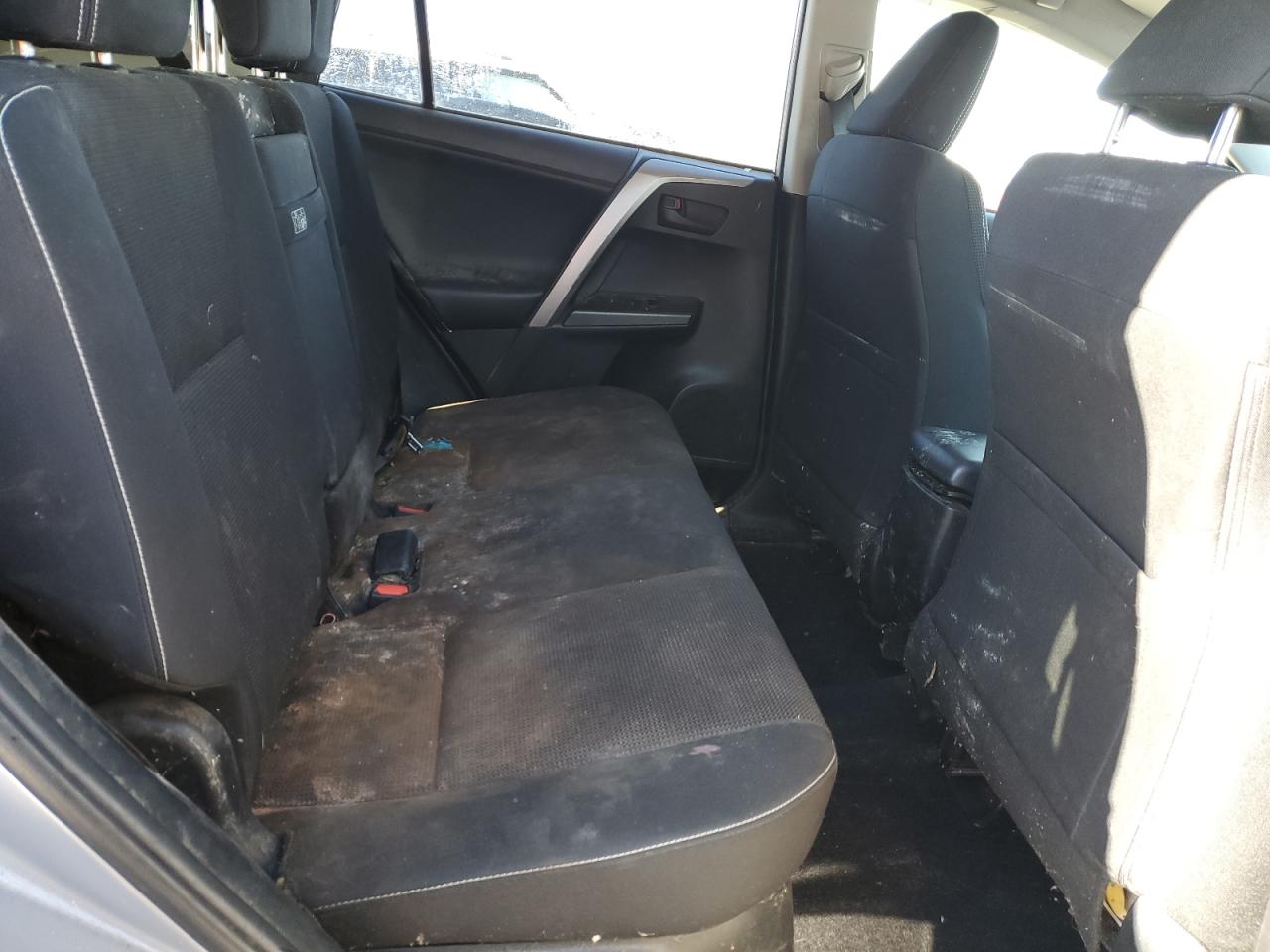 2018 Toyota RAV 4 - Image 11