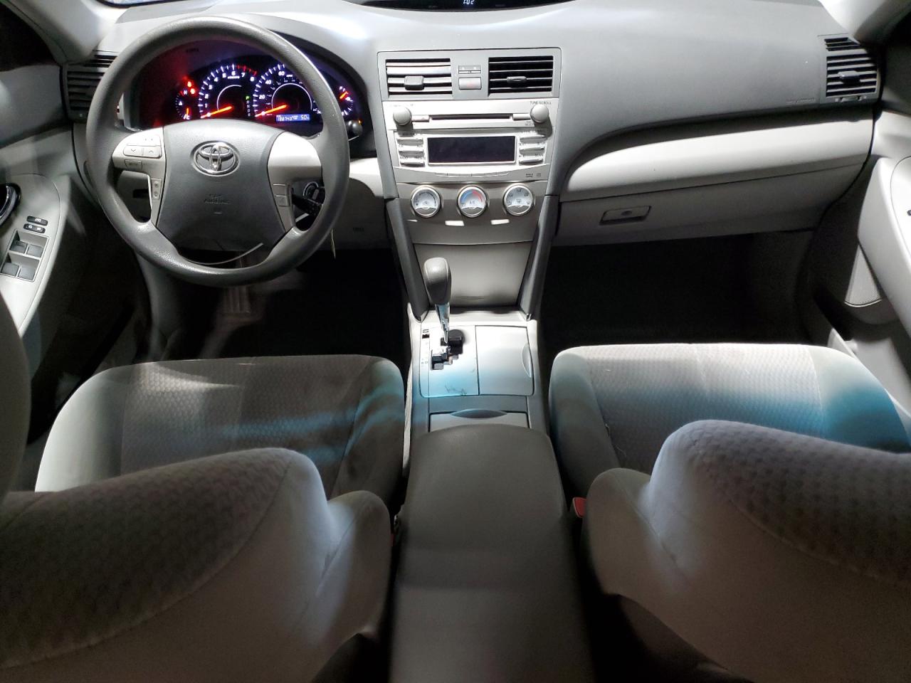 2011 Toyota Camry - Image 8