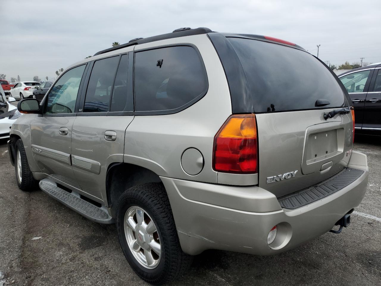 2003 GMC Envoy - Image 2