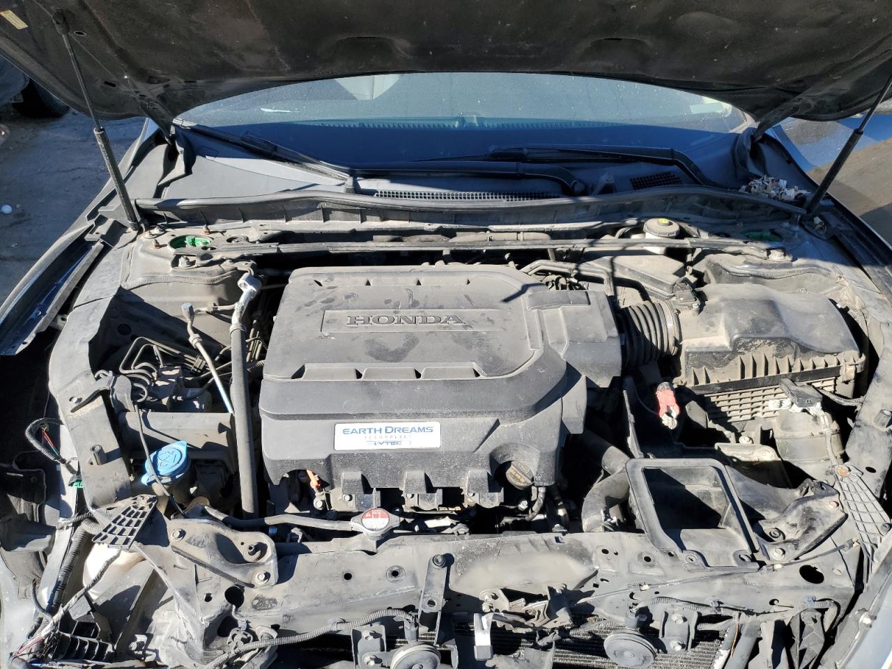 2013 Honda Accord - Image 11