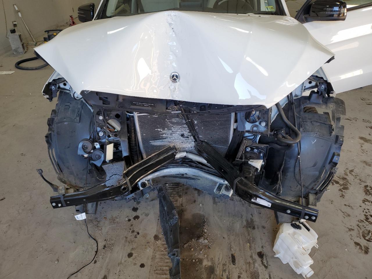 2018 Mercedes-Benz GLE - Image 12