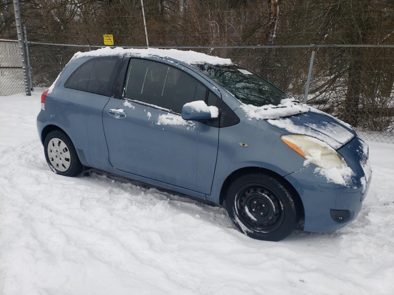 2010 Toyota Yaris - Image 4