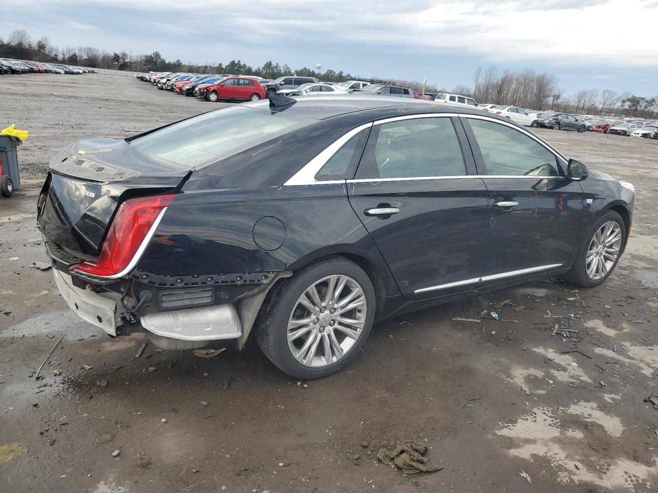 2018 Cadillac XTS - Image 3