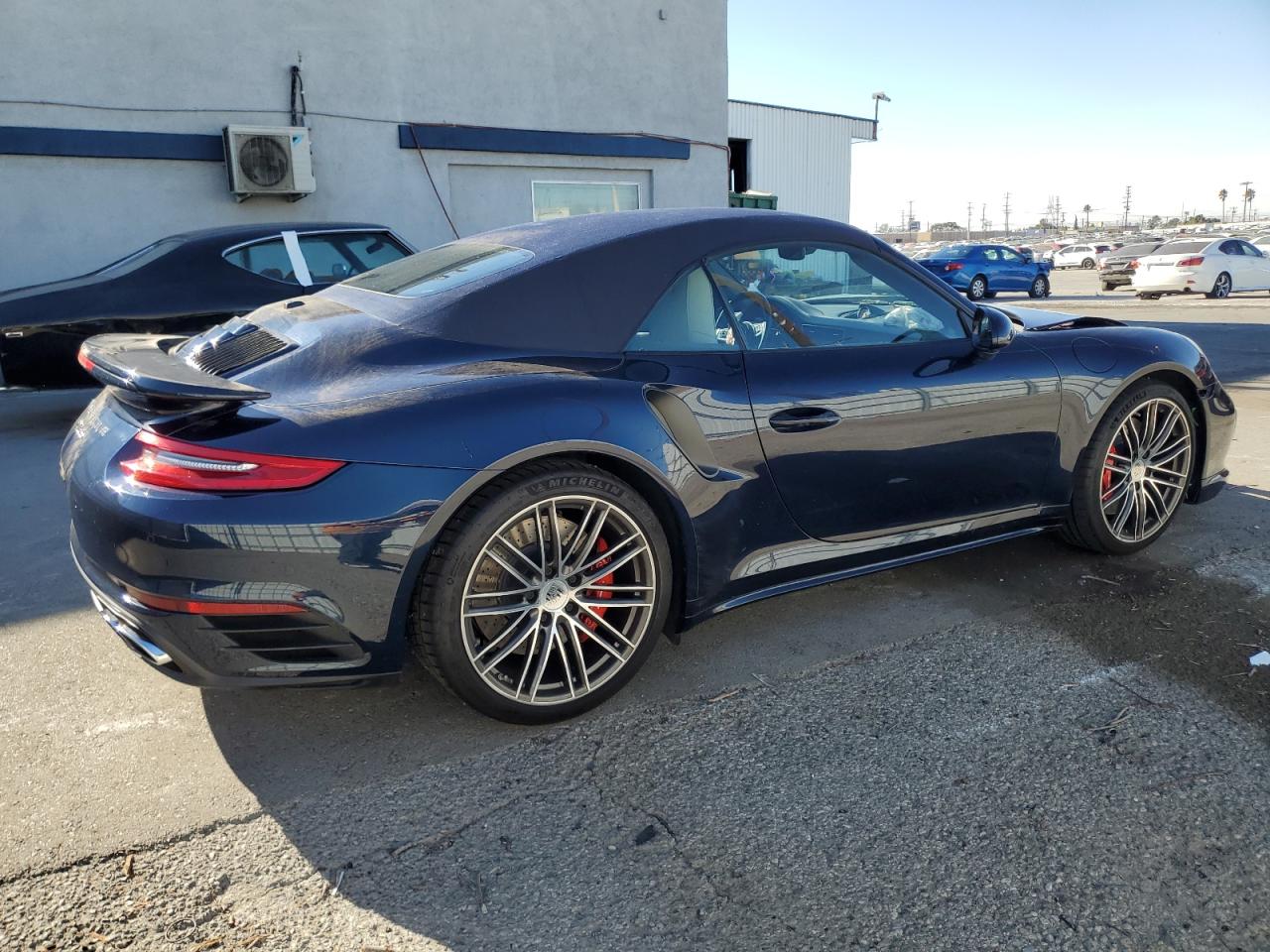 2018 Porsche 911 - Image 3