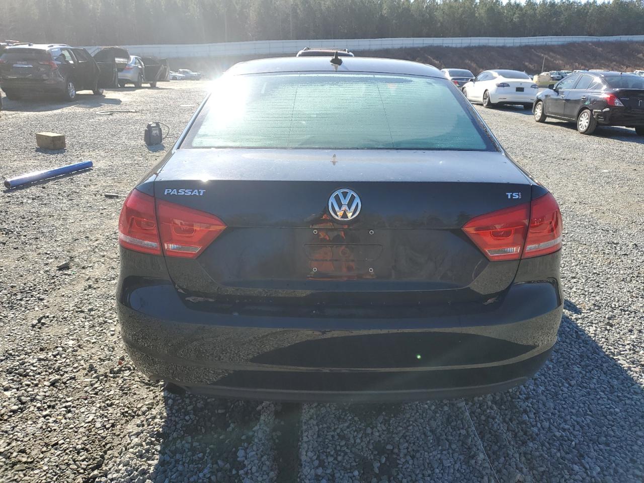 2015 Volkswagen Passat - Image 6