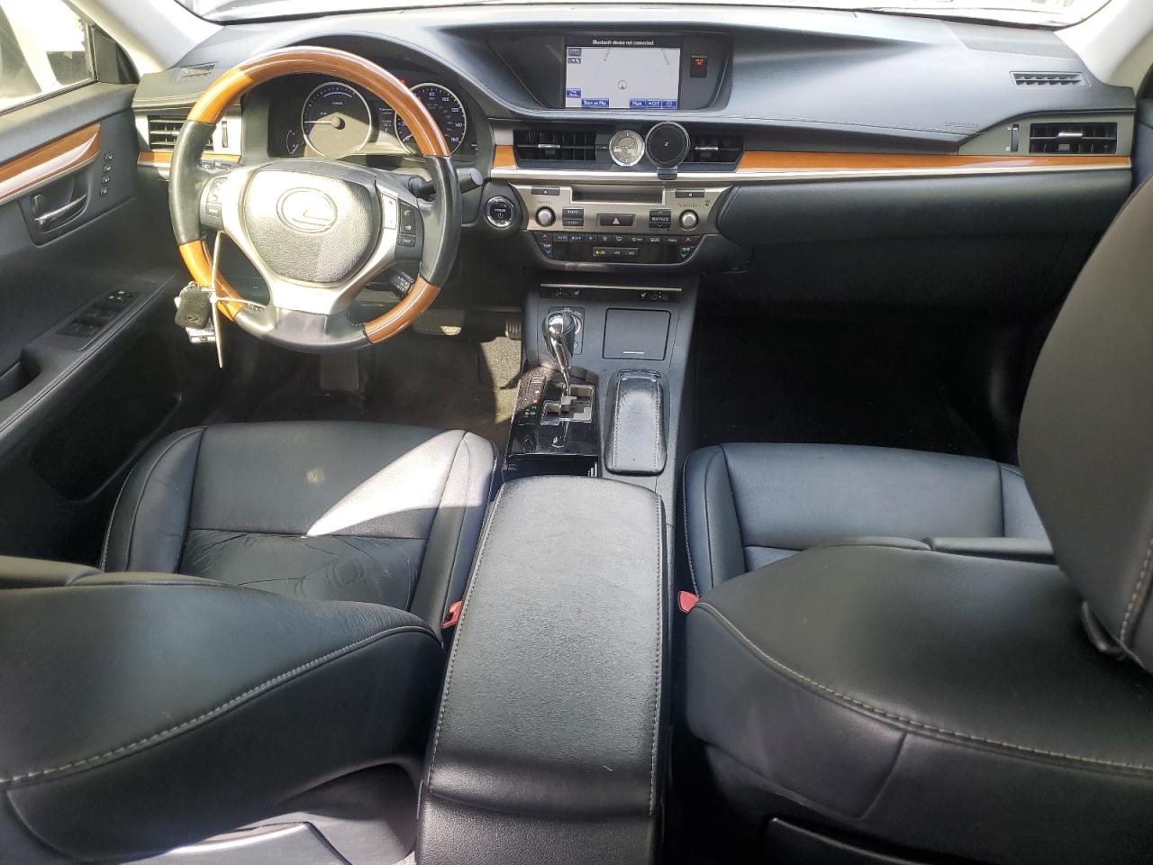 2013 Lexus ES - Image 8