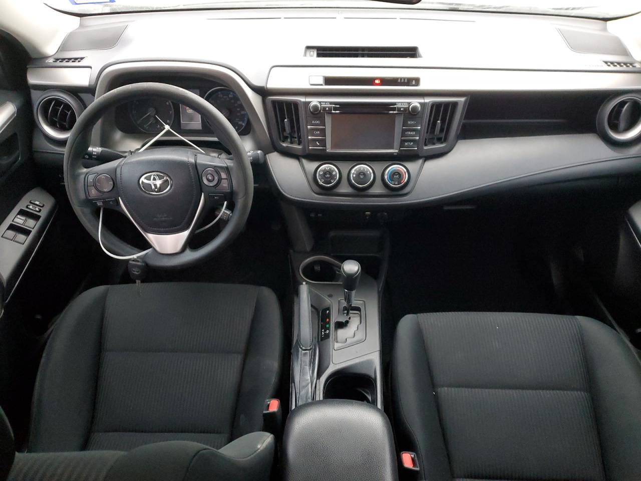 2017 Toyota RAV 4 - Image 8