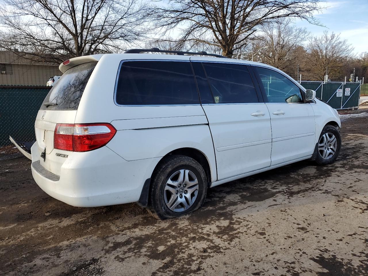 2005 Honda Odyssey - Image 3