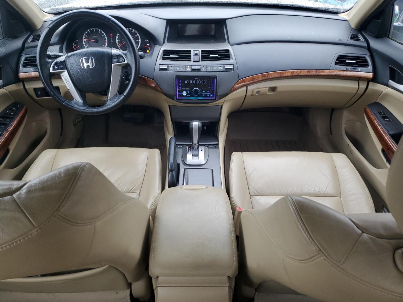 2011 Honda Accord - Image 8