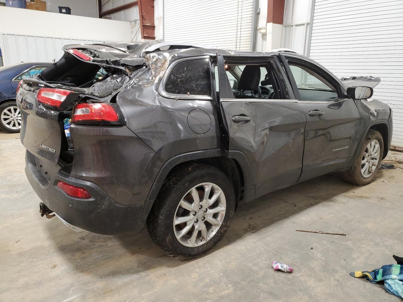 2017 Jeep Grand Cherokee - Image 3