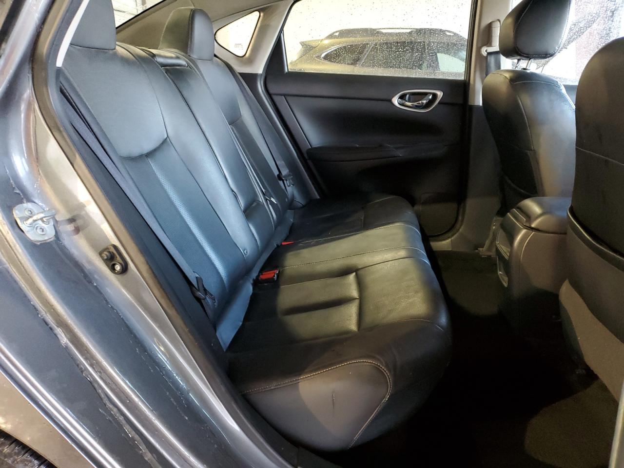 2015 Nissan Sentra - Image 10