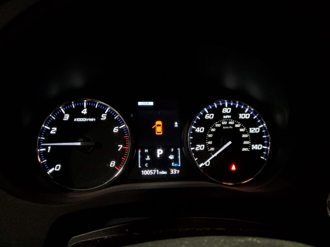 2016 Mitsubishi Outlander - Image 9