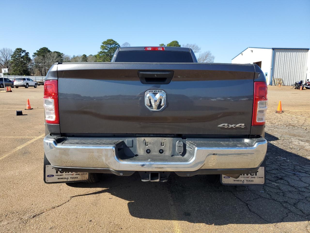 2022 RAM 3500 - Image 6