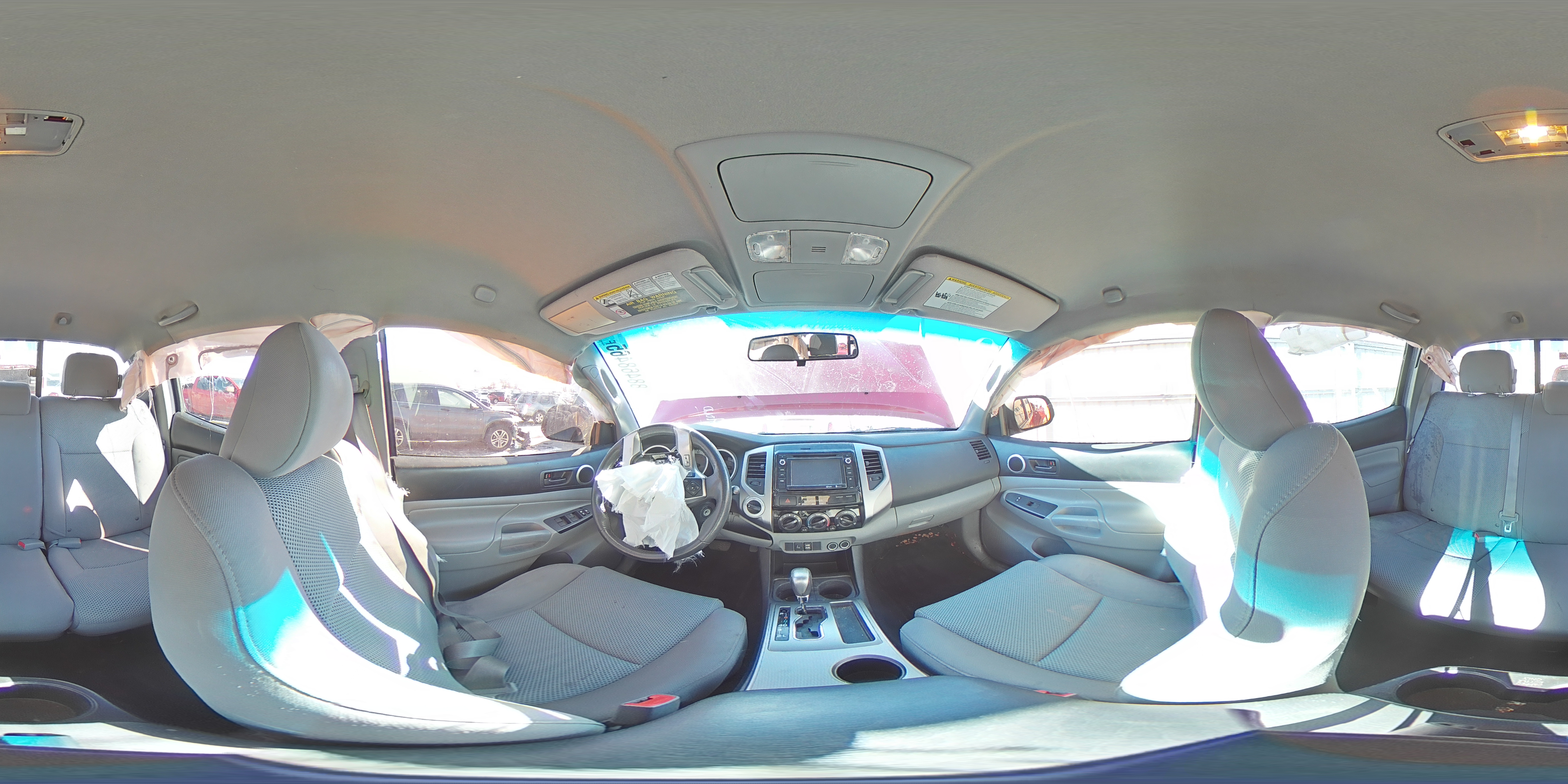 2015 Toyota Tacoma - Image 14