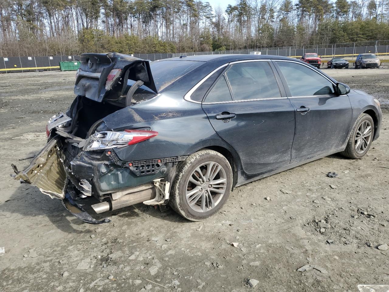 2015 Toyota Camry - Image 3