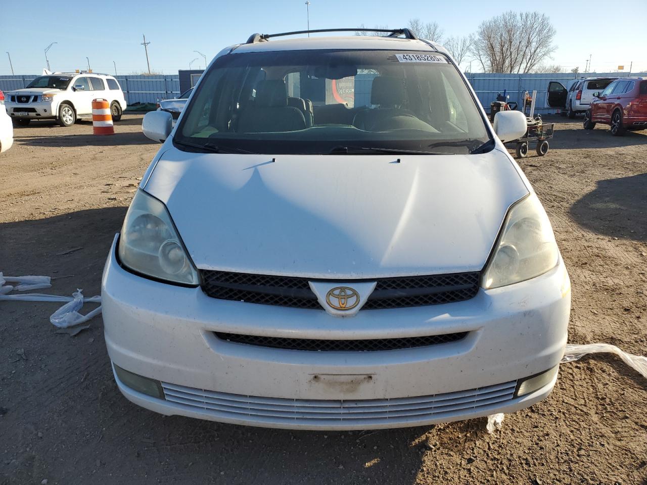 2004 Toyota Sienna - Image 5