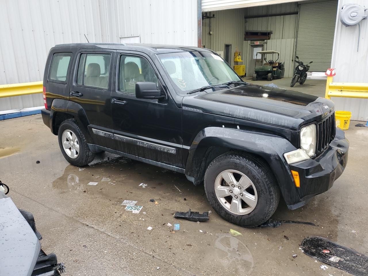 2012 Jeep Liberty (North America) - Image 4
